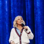 Da crise pandêmica à tendência do golfe: o surgimento do globo 'Entitled' de Becky Robinson