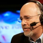 Dave Ramsey informa mulher sobre a renda de US $ 100 mil, confiada a 20 acres e 6 animais de estimação: 'Você continua com uma sorte inesperada de meio milhão de dólares'