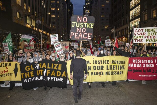 Depois do cessar-fogo em Gaza, contra que protestarão estes falsos revolucionários? Algumas ideias


