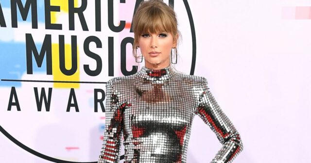 Desenvolvimento de design brilhante de Taylor Swift: fendas altas da coxa, estética pura, extra 

