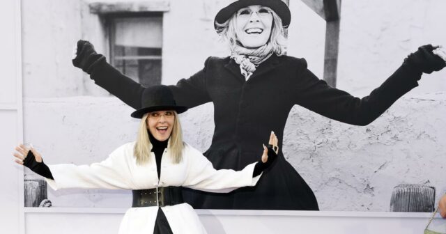 Diane Keaton, 'Uma inicial completa': celebridades respondem à fatalidade do símbolo do filme 


