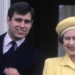 ARQUIVO - O príncipe Andrew da Grã-Bretanha deixa o hospital King Edward VII em Londres depois de visitar seu pai, o príncipe Philip, em 6 de junho de 2012. (AP Photo / Sang Tan, File)