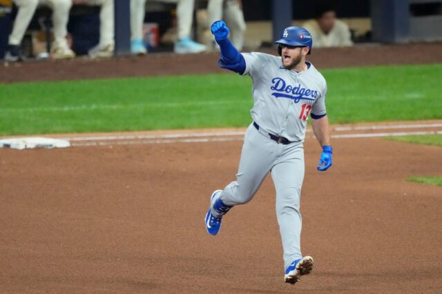 Dodgers anunciam informações históricas de Max Muncy no meio de NLCS vs Makers 

