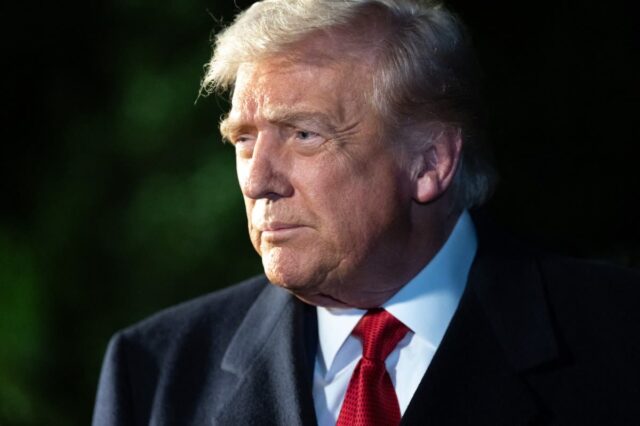 Donald Trump sofre um ataque adicional na libertação da Guarda Donald Trump sofre um ataque adicional na libertação da Guarda Nacional
