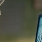 Drama de impacto de IA 'Humans in the Loop' chega aos cinemas nos EUA e pacto Netflix, revela trailer (EXCLUSIVO)