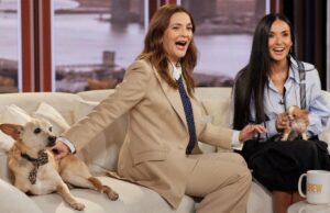 Drew Barrymore ganha o primeiro Emmy profissional com sucesso de melhor apresentador de talk show Drew Barrymore ganha o primeiro Emmy profissional com sucesso de melhor apresentador de talk show