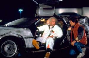 É o momento certo para ‘De Volta para o Futuro’, a sátira social mais brilhante do blockbuster É o momento certo para 'De Volta para o Futuro', a sátira social mais brilhante do blockbuster