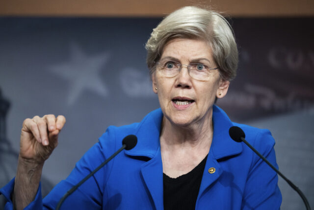 'É uma mentira plana!' Elizabeth Warren expõe a tacada de desligamento do Partido Republicano

