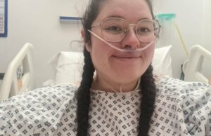 Enfermeira registrada que rejeitou o desconforto como lesão de tecido muscular, na verdade Fay teve a perna amputada acima do joelho em dezembro de 2024 (colecionamento/vida real)