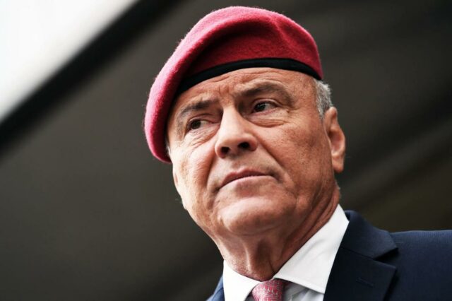 Engula a pílula amarga, Curtis Sliwa – desista da corrida para parar Zohran Mamdani

