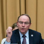 Enquete: Rep. Tom Tiffany líder de Wisconsin 2026 Raça primária governamental