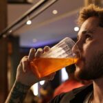Envenenamento por metanol brasileiro top 120 casos após mortais combustíveis de bebidas contaminadas em todo o país