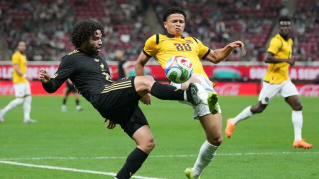 Equador e México empatam por 1 a 1 no aquecimento da FIFA Globe Mug 

