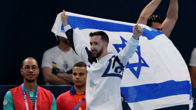Equipe de acrobacias de Israel atrai escolha da Indonésia de barrar seus atletas profissionais 

