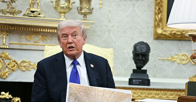 Eric Swalwell quer teste decisivo do candidato: deve prometer demolir Eric Swalwell quer teste decisivo do candidato: deve prometer demolir o salão de baile Trump