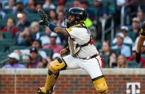 Espera-se que o Red Sox permita que o apanhador profissional de Aruba ande em empresa livre Chadwick Tromp