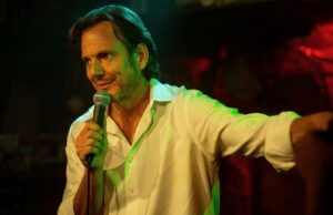 Este ponto está certo? depoimento: Certamente Arnett e Bradley Cooper fracassarão no stand-up engraçado Laura Dern e Will Arnett com o diretor Bradley Cooper no set de