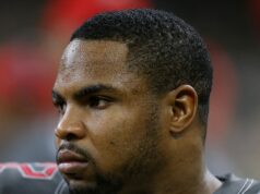 Ex-celebridade da NFL Doug Martin faleceu enquanto supostamente estava sob a tutela da polícia Doug-Martin-sub-getty-1