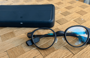 Exatamente como usei óculos inteligentes para enganar um bartender e me oferecer bebida alcoólica grátis Até óculos Reality G1