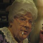 'F-- meu filho!' Estabelece uma corrida teatral; Compartilha o primeiro vídeo da NSFW no trailer (exclusivo)