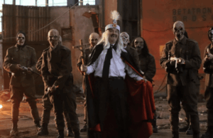 Fazendo ‘Drácula’ à sua maneira, um provocador romeno suga a força vital do público Fazendo ‘Drácula’ à sua maneira, um provocador romeno suga a força vital do público