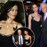 Filha de Catherine Zeta-Jones pega emprestado seu vestido vintage de 20 anos para gala em Nova York