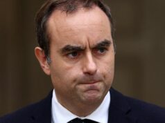 França perde outro primeiro -ministro em crise política França perde outro primeiro -ministro em crise política