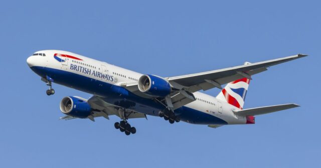 Fumaça a bordo força avião da British Airways a pousar de emergência

