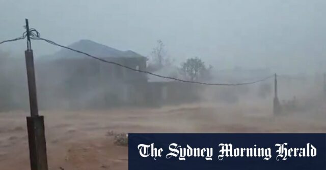 Furacão Melissa atinge a ilha da Jamaica Furacão Melissa atinge a ilha da Jamaica