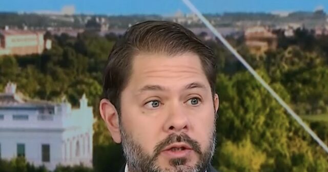 Gallego: Exemplo de salão de baile na Casa Branca de Gallego: Exemplo de salão de baile na Casa Branca de Trump sendo 'Maria Antonieta'