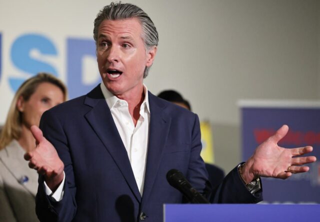 Gavin Newsom proíbe despesas 'desnecessárias' com reparos do Golden State 


