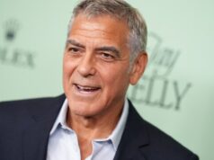 George Clooney: ‘Bari Weiss está desmontando as notícias da CBS enquanto falamos’ George Clooney se recusou a aumentar seus filhos em Hollywood devido ao fato de que 'eles nunca iriam obter um raio justo na vida' 'mudou-se para um rancho na França, onde' eles não fornecem uma popularidade 'a respeito de'