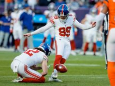 Giants cortaram Jude McAtamney após sua catástrofe de chute na derrota esmagadora do Broncos O chutador do New York Giants, Jude McAtamney (99), perde o ponto após tentativa do apostador Jamie Gillan (12) no quarto período contra o Denver Broncos no Empower Field em Mile High.