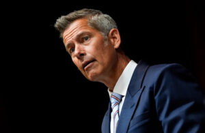 Governo federal vai reter US$ 40 milhões do Golden State por não impor exigências inglesas aos caminhoneiros Yahoo news home