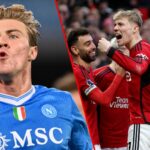 O atacante do Manchester United e da Dinamarca, Rasmus Hojlund, comemora durante a partida da Série A entre Napoli e Gênova, no Estádio Diego Armando Maradona, em Nápoles, Itália, em 2025.