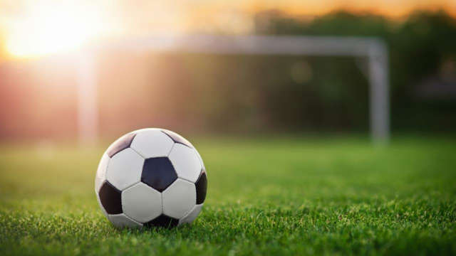 Grupo de futebol feminino sub-17 obtém benefício de Rs 22L 

