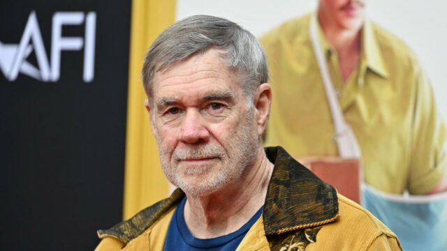 Gus Van Sant sobre seu filme de retorno 'Dead Male's Gus Van Sant sobre seu filme de retorno 'Dead Male's Cable', os filmes não intencionais que ele fez e por que ele ainda pensa constantemente no metrô de River Phoenix