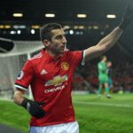 José Mourinho aquece jogadores do Manchester United