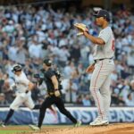 Brayan Bello no monte enquanto Ben Rice revira as bases.