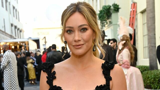 Hilary Duff provoca que novas músicas serão lançadas 'verdadeiramente em Hilary Duff provoca que novas músicas serão lançadas 'verdadeiramente em breve': 'I Need to Feeling Safe' e 'Have the Right People in My Edge'
