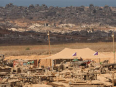 IDF confirma que o cessar-fogo em Gaza está agora em vigor após a retirada das tropas para a linha Trump IDF confirma que o cessar-fogo em Gaza está agora em vigor após a retirada das tropas para a linha Trump