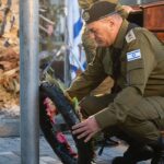 IDF realiza cerimônia memorial na base atacada pelo Hamas em 7 de outubro em homenagem às tropas caídas