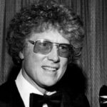 Ian Freebairn-Smith, autor vencedor do Grammy que programou 'A Celebrity Is Birthed' e cantou a música título de 'MASH', falece aos 93