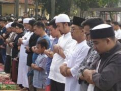 Se você não orar 3 vezes na sexta-feira, você é um infiel? Esta é a explicação completa de Buya Yahya Ignorando as orações de sexta-feira três vezes seguidas Apóstatas do automóvel? Esta é a explicação do MUI