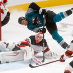 Início rápido e goleiro constante impulsionam Sharks à primeira vitória em casa da temporada