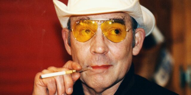 O jornalista e autor americano Gonzo Hunter S. Thompson é visto nesta foto de arquivo datada de 14 de abril de 1996. (Foto de Neale Haynes/Getty Images)