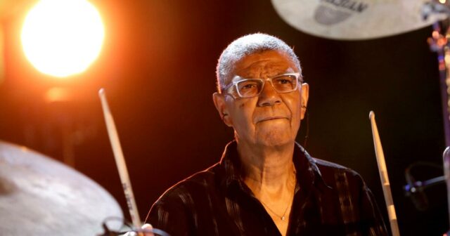Jack DeJohnette, baterista de jazz que se divertiu com Miles Jack DeJohnette, baterista de jazz que se divertiu com Miles Davis em 'Bitches Mixture', falece aos 83 anos