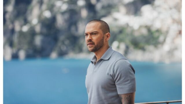 Jesse Williams Starrer 'Resort Costiera' atinge o primeiro lugar no Prime United States: 'The Cravings for Strong, Sky-Blue Dramatization Is Clear' (EXCLUSIVO) 

