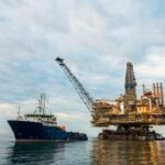 Jim Cramer passa por cima do óleo ocidental (oxi) no contexto do mercado de petróleo mais amplo