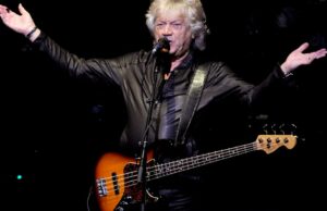 John Lodge, baixista e vocalista do Moody Blues, falece aos 82 anos John Lodge, baixista e vocalista do Moody Blues, falece aos 82 anos